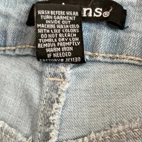 d. jeans Straight Leg Light Blue Jeans - Picture 5 of 7